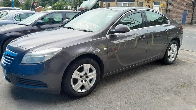 Vauxhall-Insignia-2.0 CDTi Exclusiv 5dr